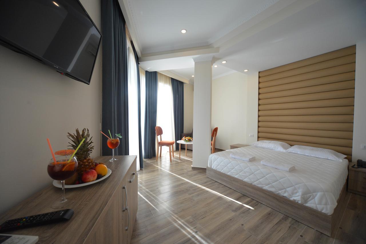 Hotel Elesio Golem  Zewnętrze zdjęcie