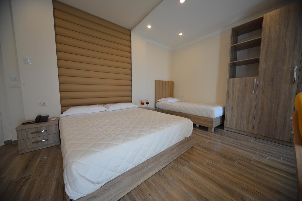 Hotel Elesio Golem  Zewnętrze zdjęcie