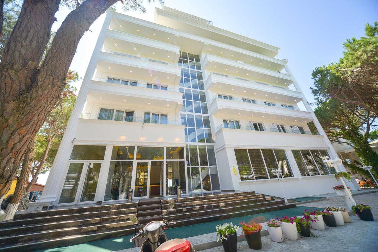 Hotel Elesio Golem  Zewnętrze zdjęcie