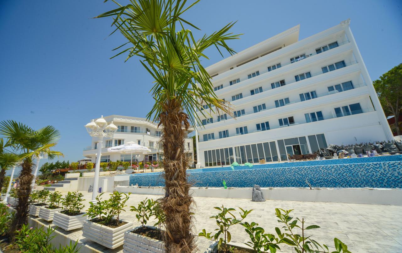 Hotel Elesio Golem  Zewnętrze zdjęcie