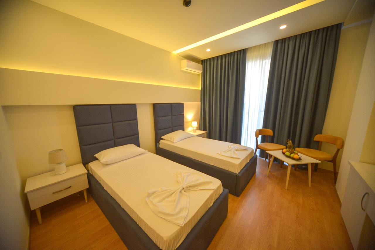 Hotel Elesio Golem  Zewnętrze zdjęcie